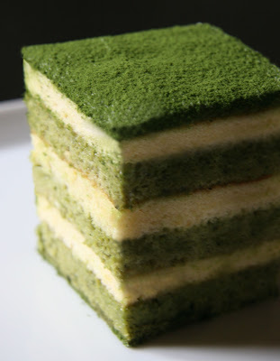 Tiramisu with green tea, Matcha Tiramisu Cake